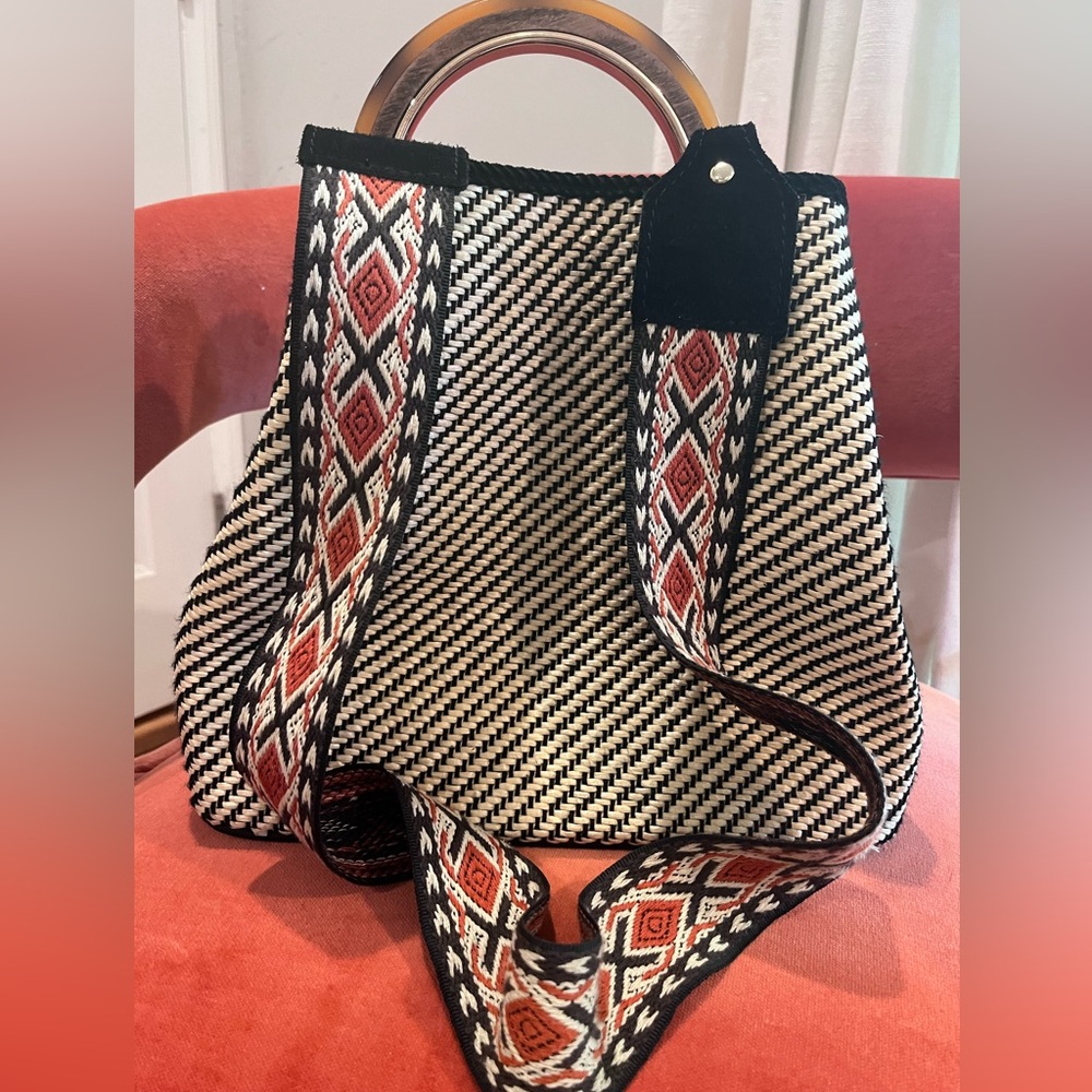 Mirta Via Mail Bag. Excellent Condition